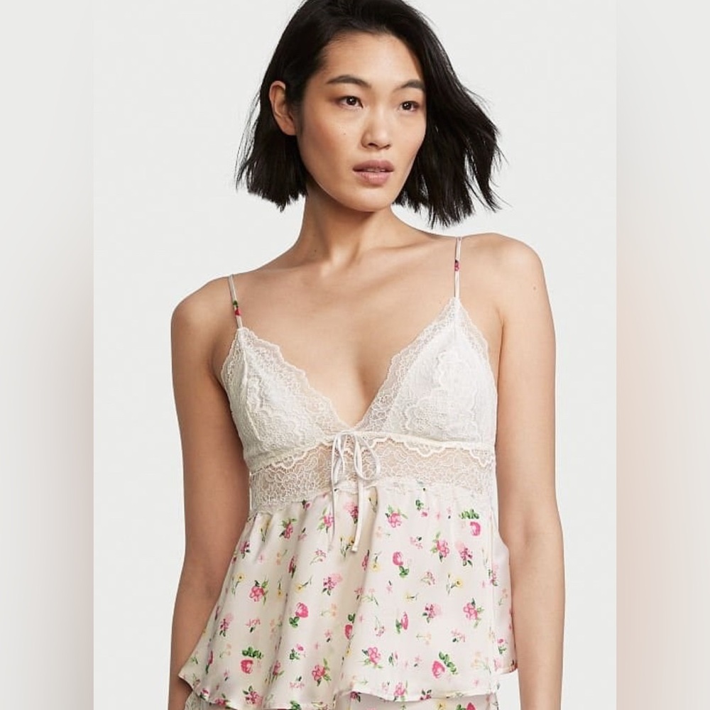 VICTORIA'S SECRET Flexible Lace and Satin SZ MED Top